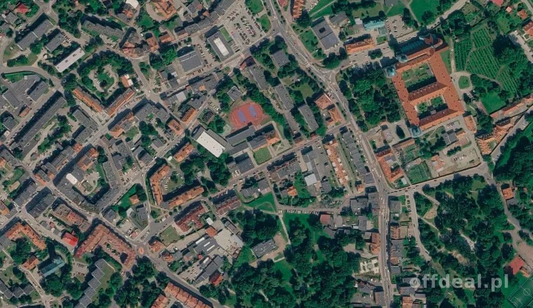 DUŻE LOKALE USŁUGOWE W CENTRUM TRZEBNICY | 180–360