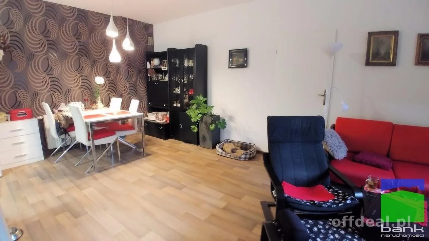 Julianów - 2 domy (350 m2 i 300 m2)