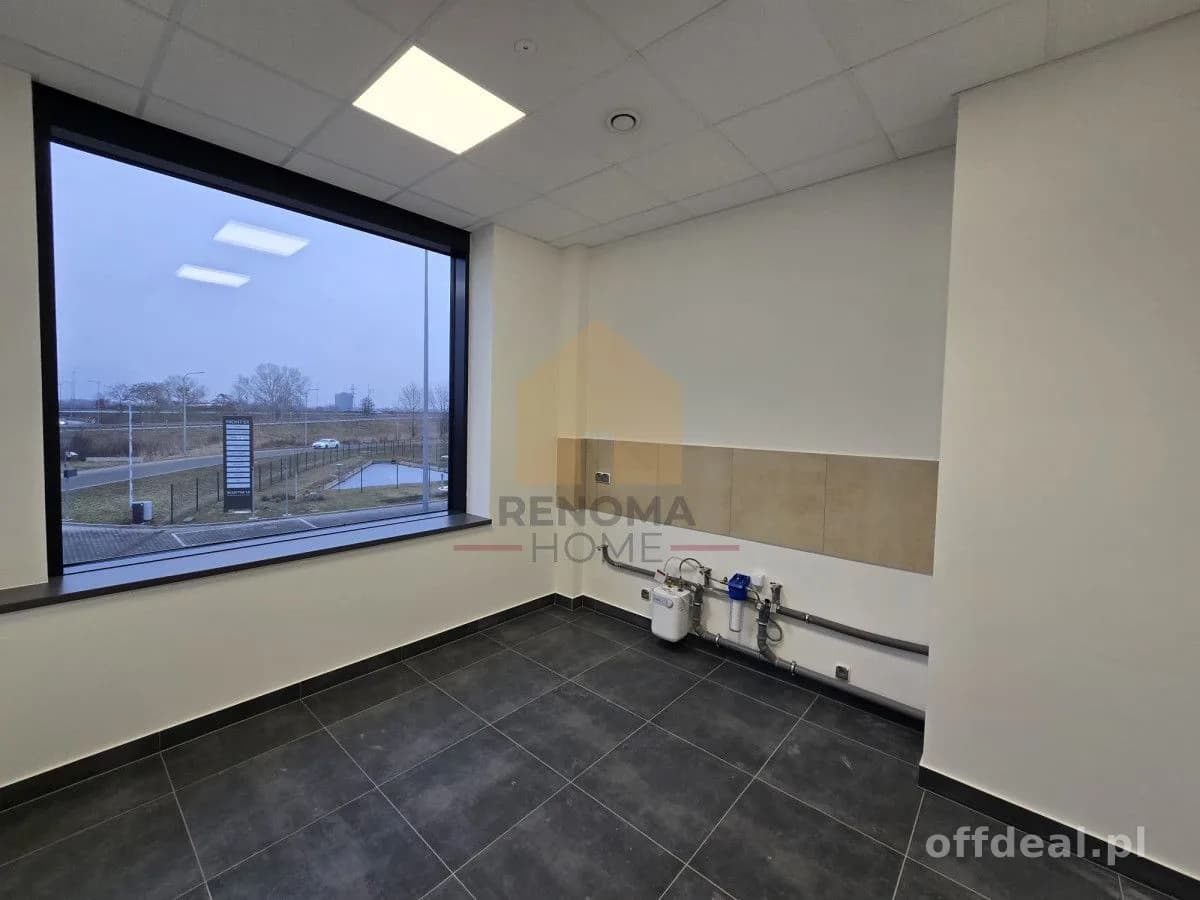 Magazyn i Biuro 245 m² – Bielany Wrocławskie (przy