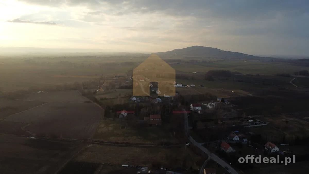 Działka inwestycyjna w Jaźwinie