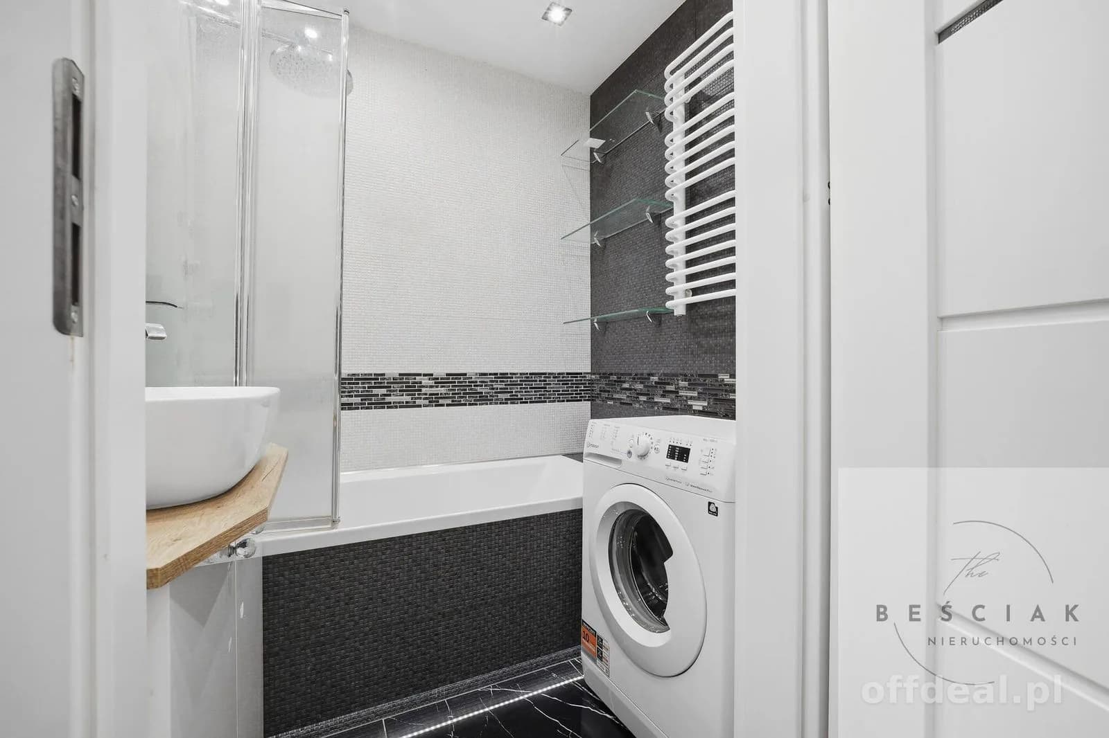 MIESZKANIE PREMIUM | 60 m² | 3 POKOJE | PANORAMICZNY WIDOK NA MIASTO I TATRY |PO GENERALNYM REMONCIE