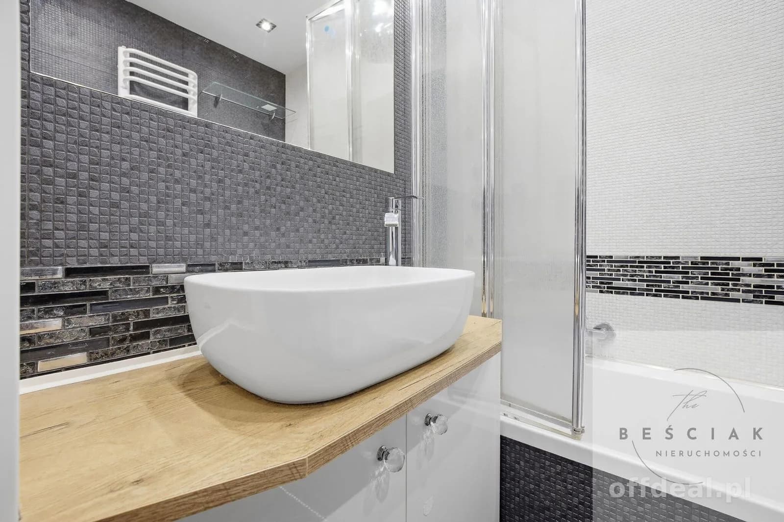 MIESZKANIE PREMIUM | 60 m² | 3 POKOJE | PANORAMICZNY WIDOK NA MIASTO I TATRY |PO GENERALNYM REMONCIE