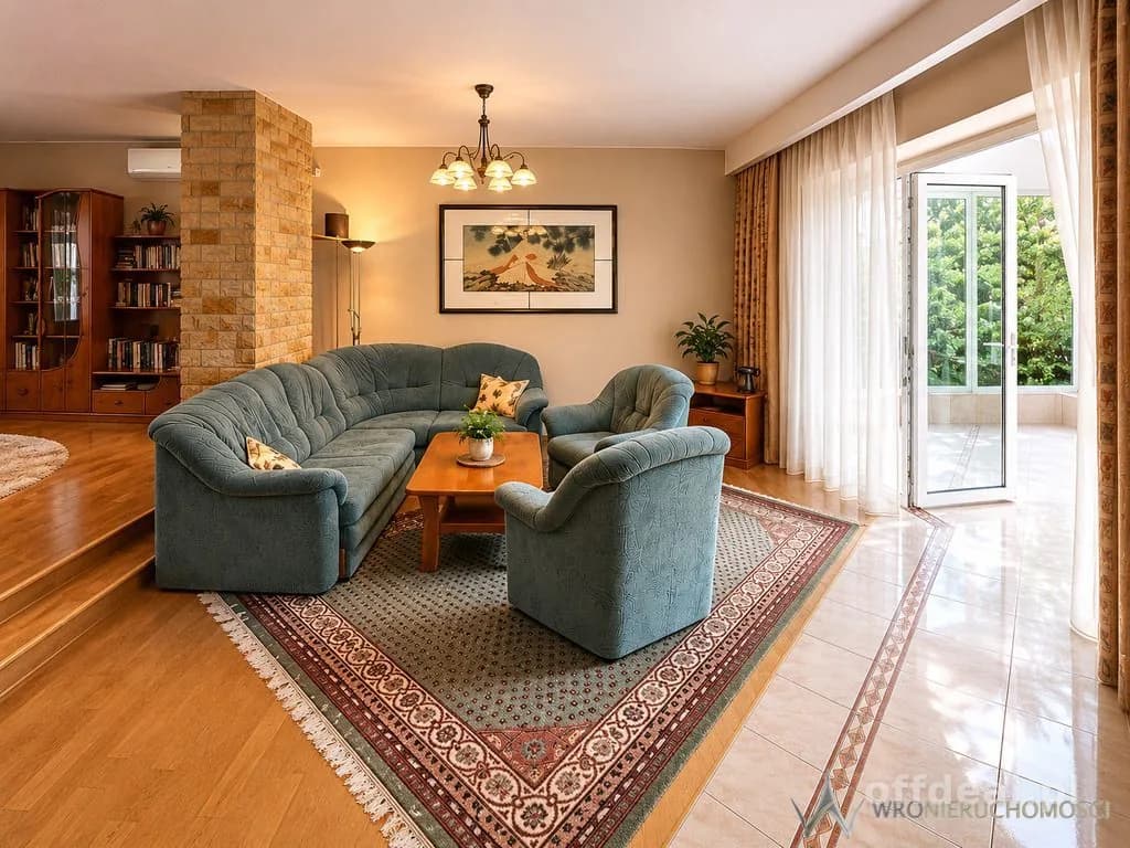 Na sprzedaż I Willa przy Al. Piastów I 340 m2