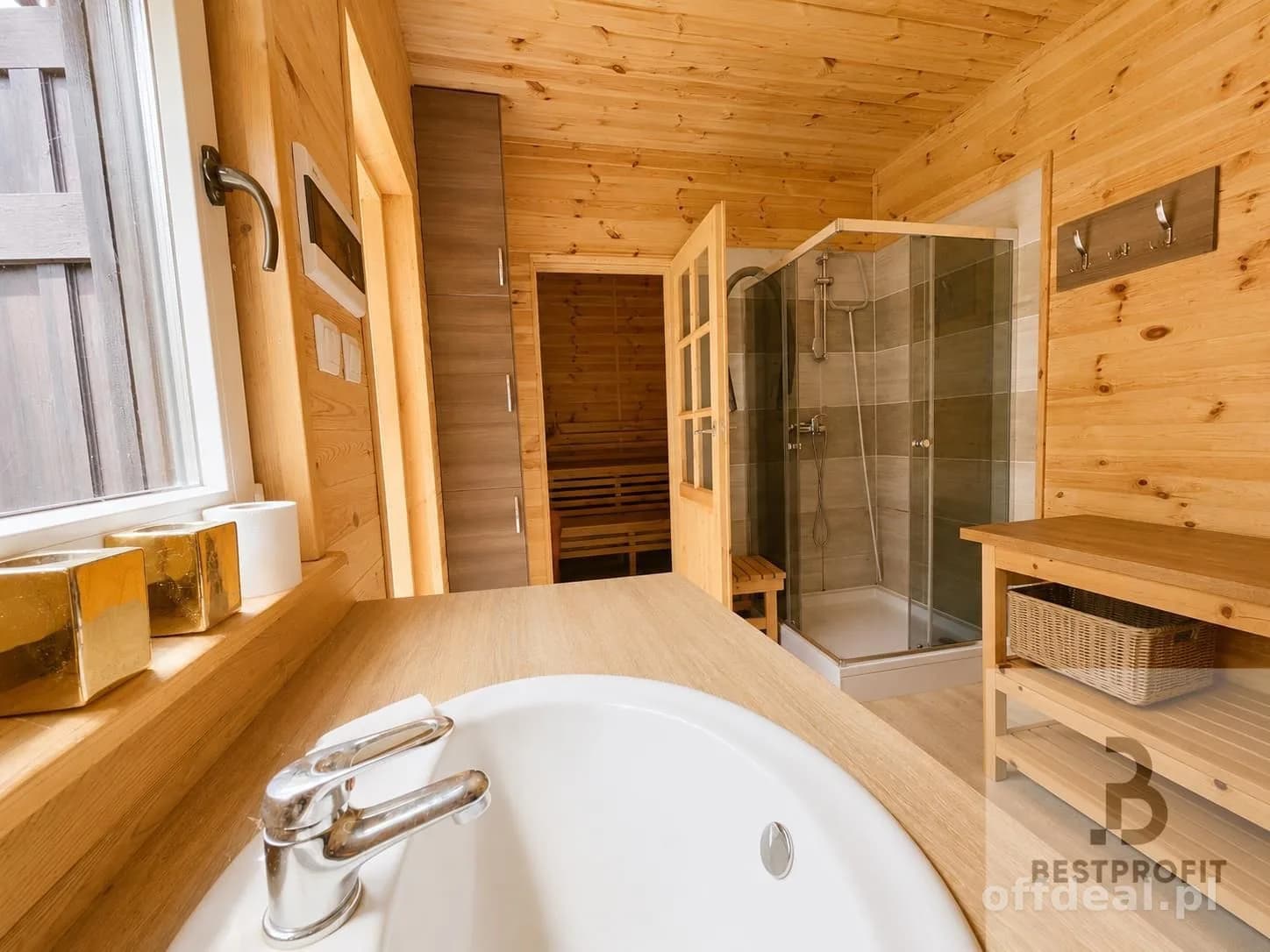 Wyjątkowa posiadłość z sauną i jacuzzi | Izbica jezioro