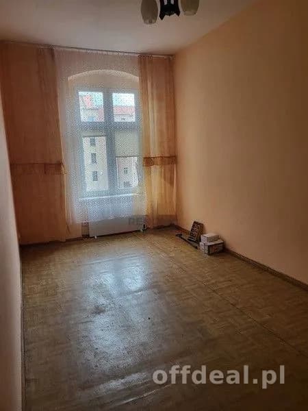 Mieszkanie3 pokoje/2 piętro//balkon