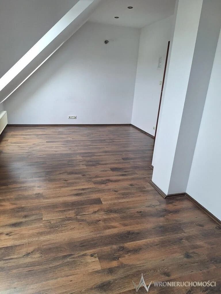 Nowoczesny lokal biurowy z balkonem | Legnicka 52