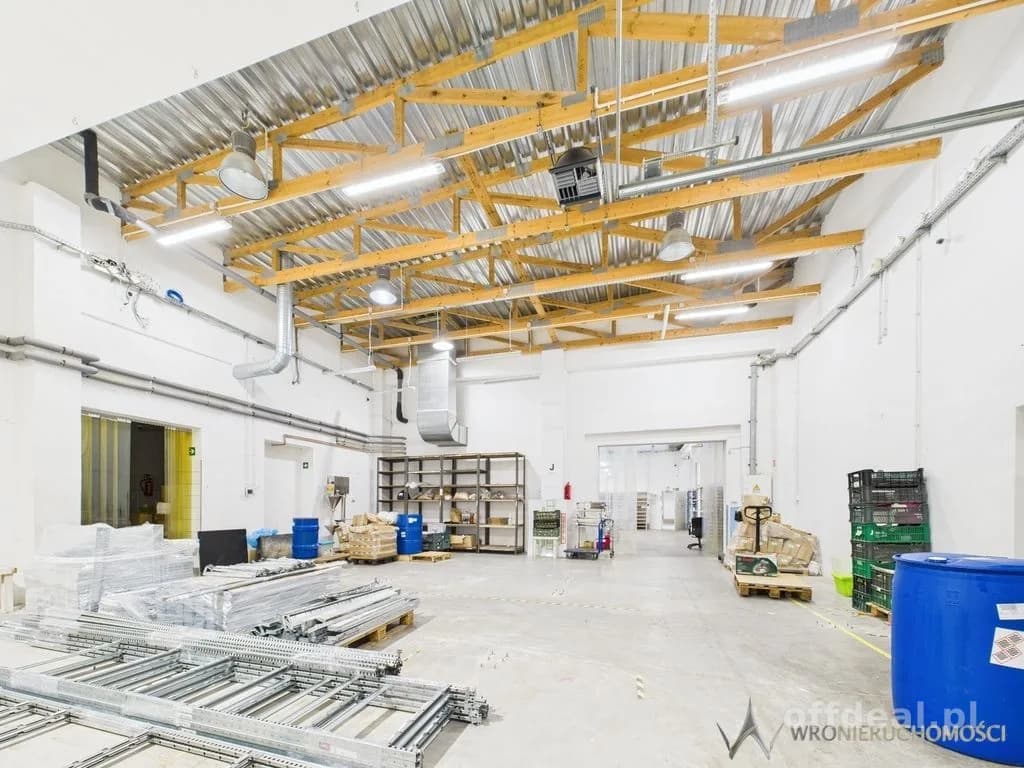 Gewerbeimmobilie zum Verkauf in Oborniki Śląskie | 1.669 m²