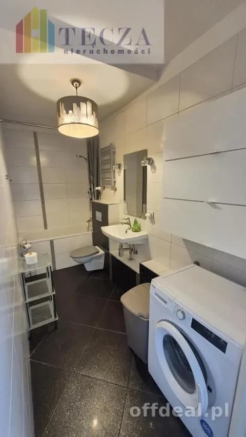 3pok. oddzielne,50m2,balkon,tuż obok metro NATOLIN