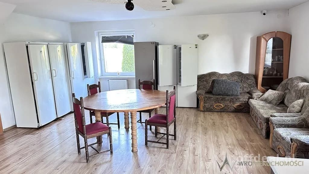 12-Zimmer Gewerbeimmobilie zum Verkauf in Kobyla Góra | 360 m²