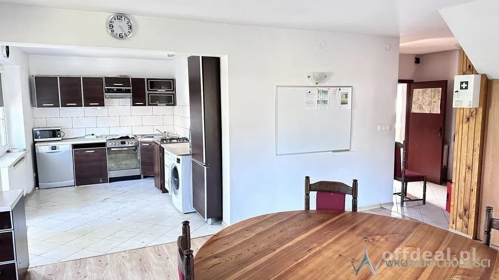 12-Zimmer Gewerbeimmobilie zum Verkauf in Kobyla Góra | 360 m²