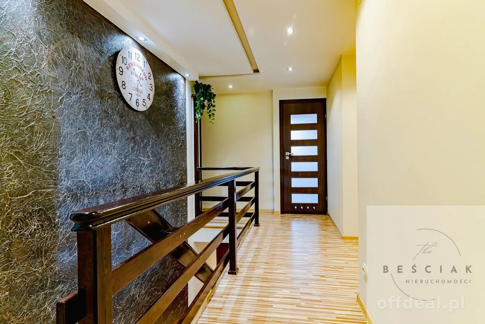 maison à vendre à Tarnów | 12 pièces | 600 m²