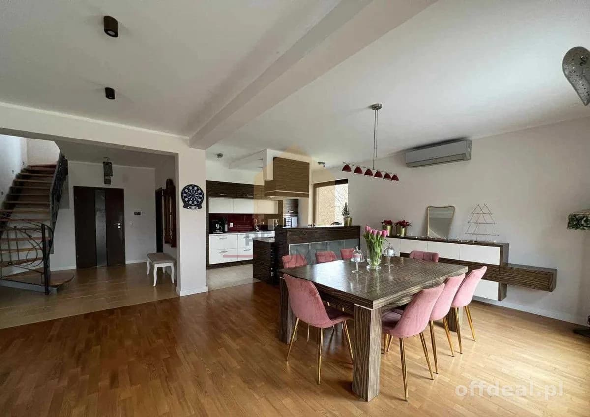 maison à vendre à Kłodzko | 4 pièces | 321 m²