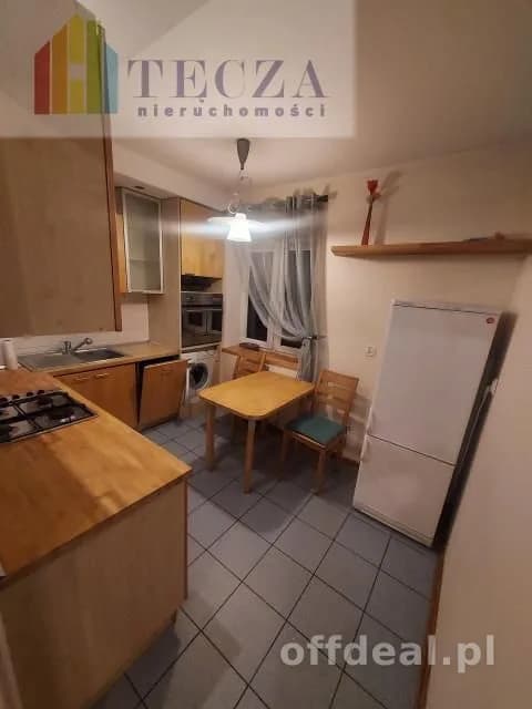 2pok oddz. 50m2,os.zamkn,2xparking,balkon,komórka lokatorska