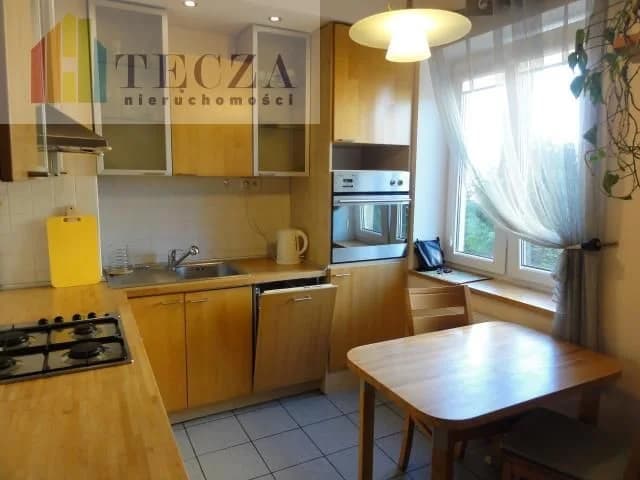 2pok oddz. 50m2,os.zamkn,2xparking,balkon,komórka lokatorska