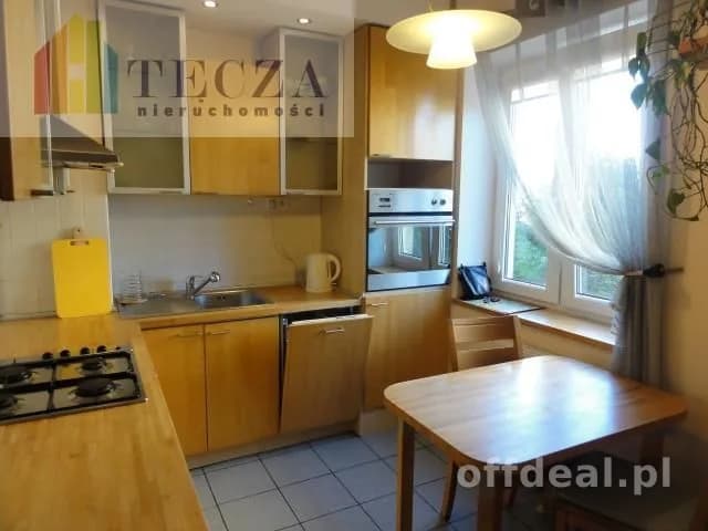2pok oddz. 50m2,os.zamkn,2xparking,balkon,komórka lokatorska