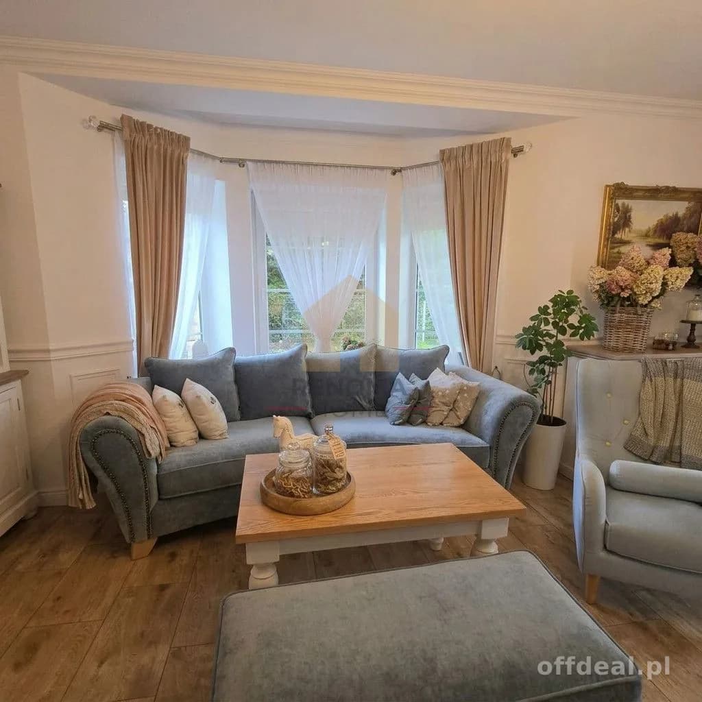 Foto 1: Haus, 5 rooms, 210 m², Jelenia Góra