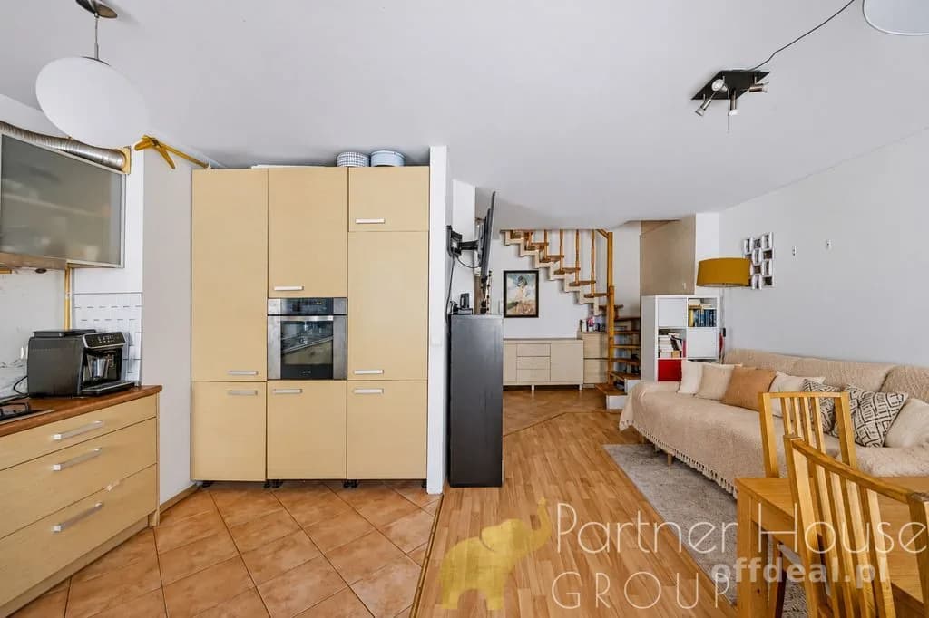 84,4 m² | Dwupoziomowe | Balkon | 3 pokoje + gabinet