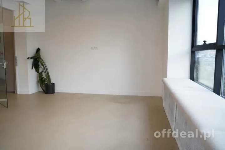 bien commercial à louer à Warszawa, Włochy, Okęcie | 25,8 m²