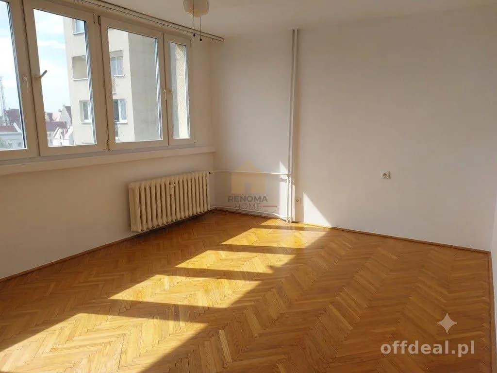 Trzypokojowe w centrum Legnicy.