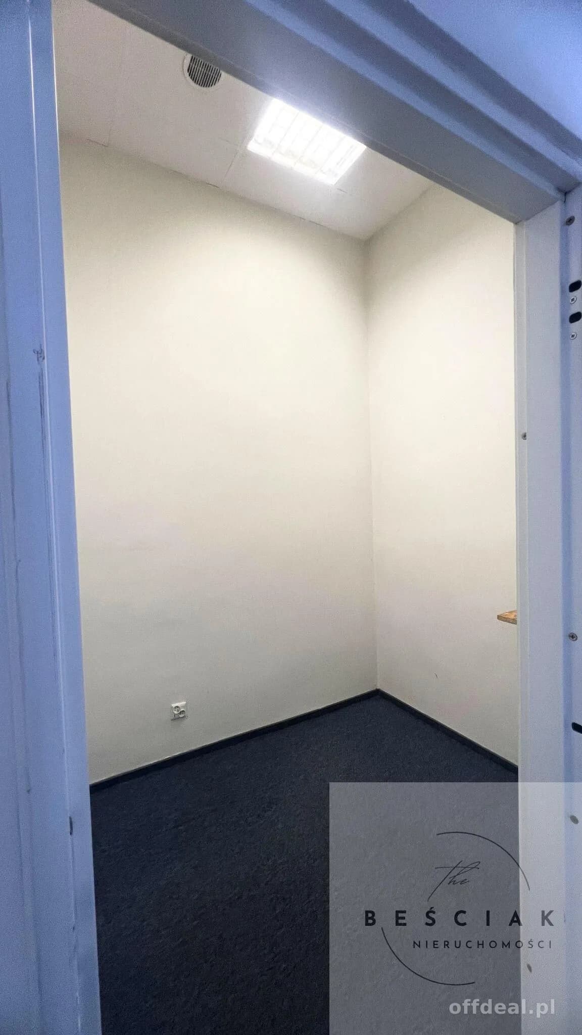 commercial property for rent in Tarnów | 12.48 m²