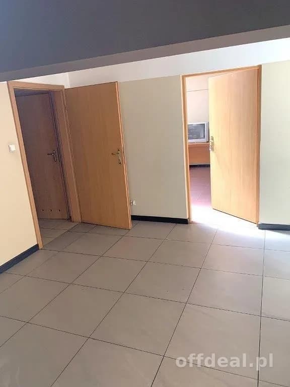 комерційна нерухомість на продаж у Orneta | 3 000 m²