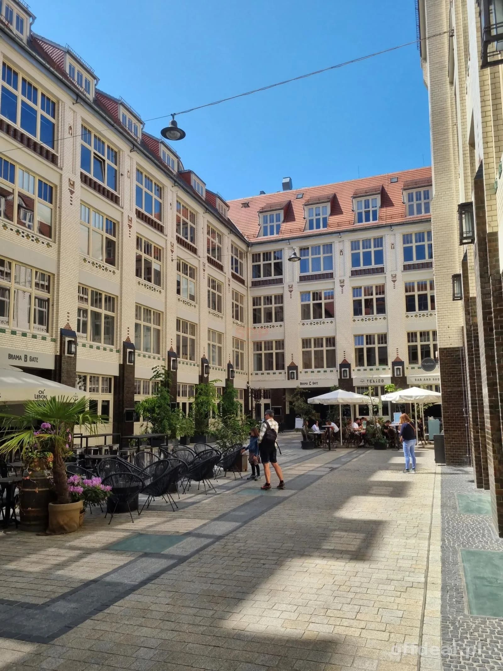 Lokal 189 m2 w Pasażu Pokoyhof