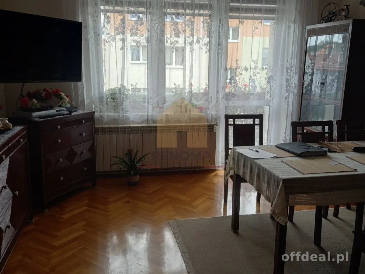 Rozkładowe 3 pokoje w kamienicy