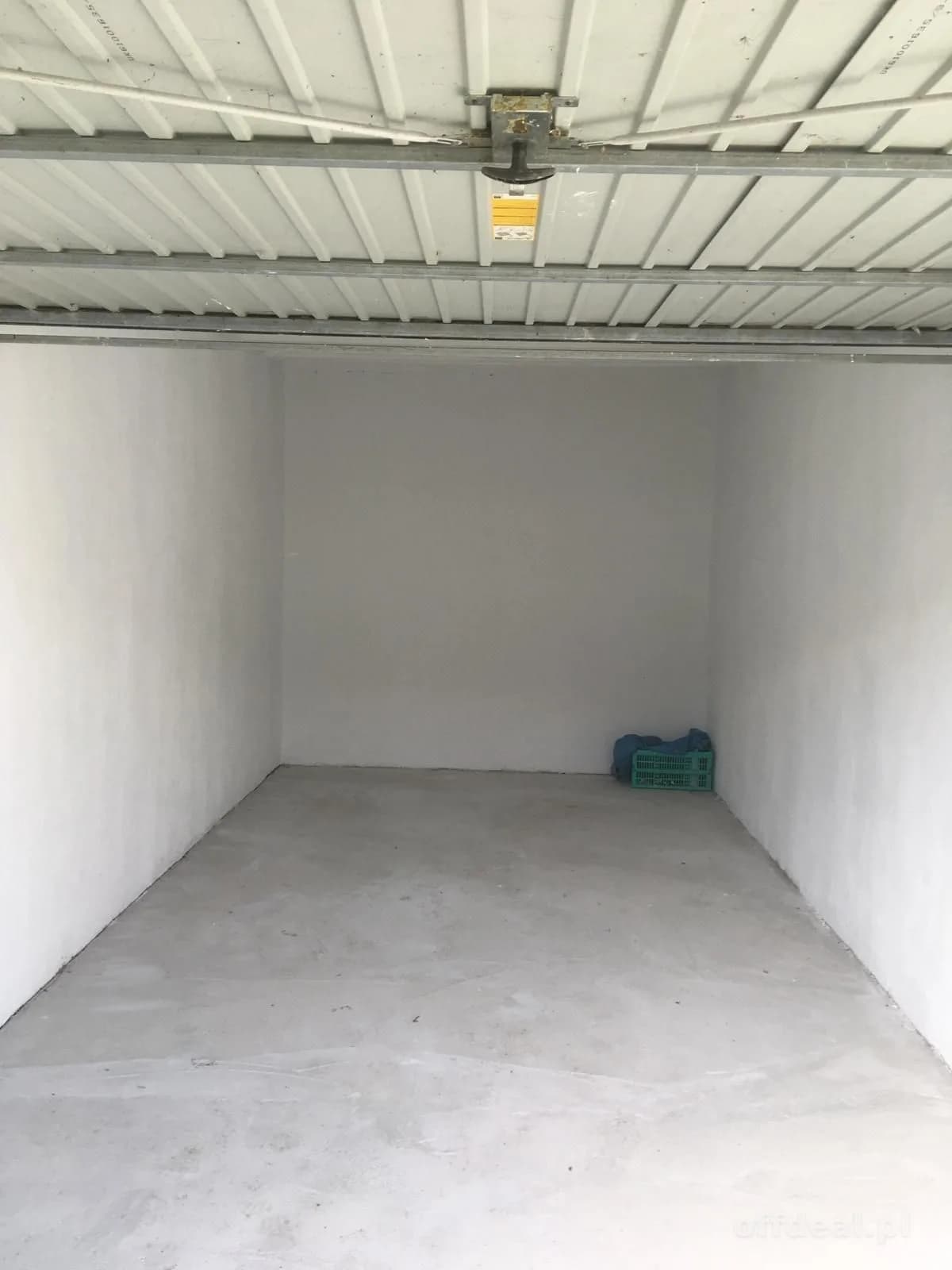 Gewerbeimmobilie zum Verkauf in Kołobrzeg, Śródmieście | 16,1 m²