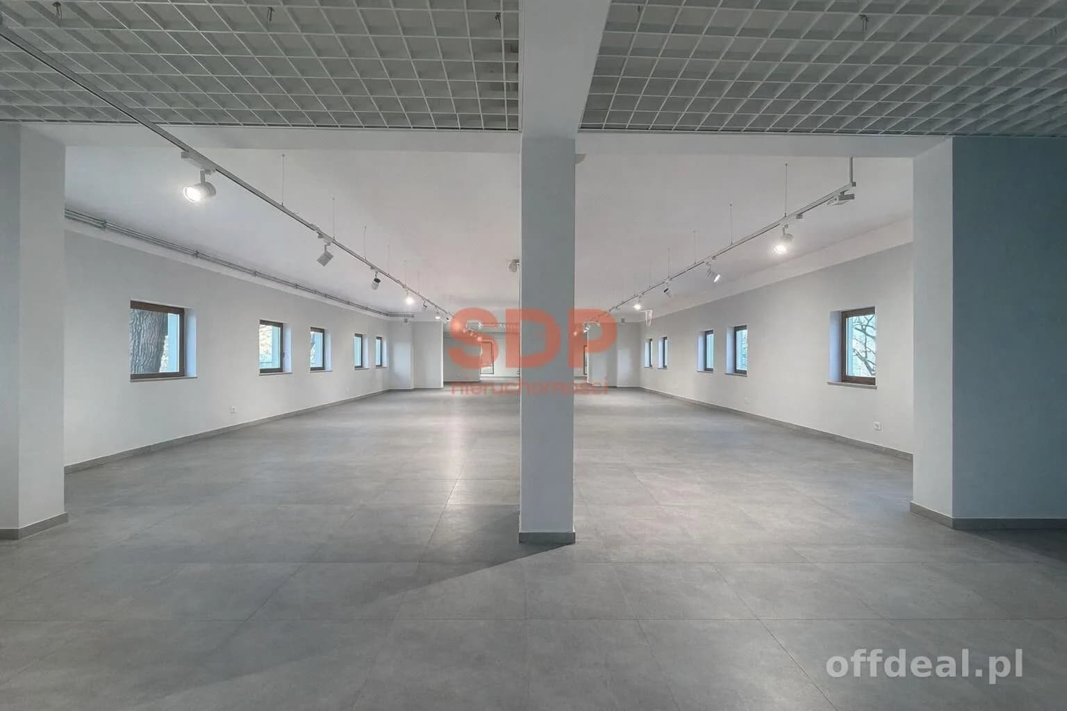 bien commercial à louer à Świdnica | 260 m²