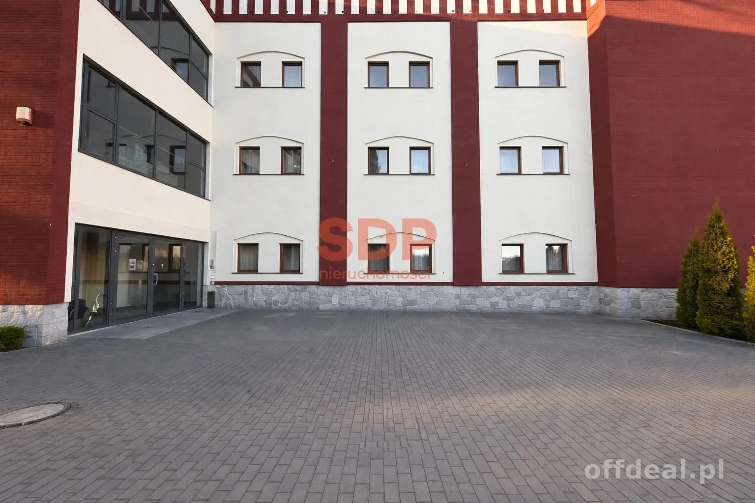 bien commercial à louer à Świdnica | 260 m²