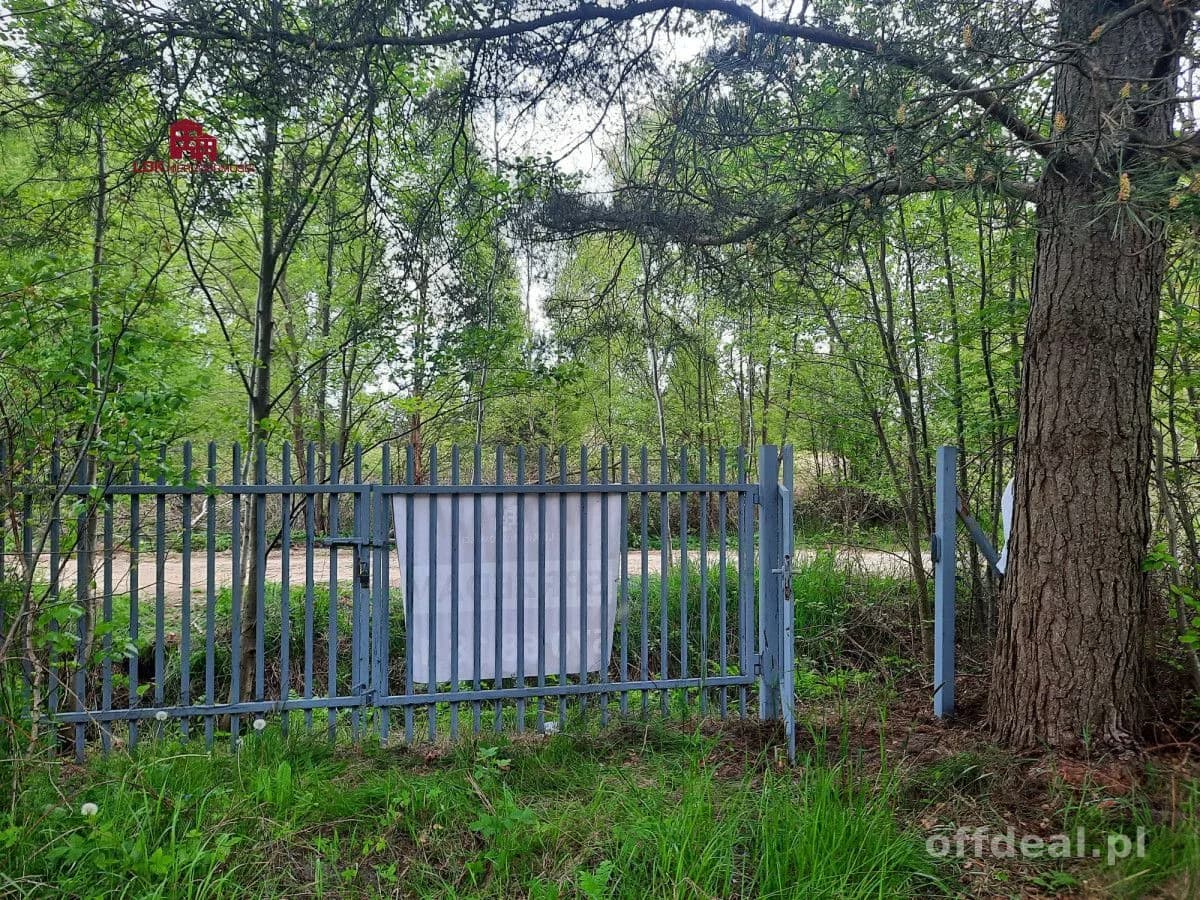 Atrakcyjna działka 6 km od plaży w Białogórze