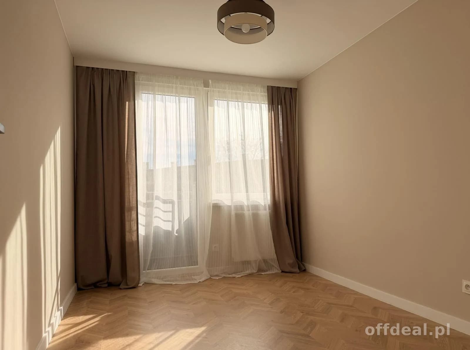 4_pokoje_77m_3 sypialnie_piękny salon z kuchnią