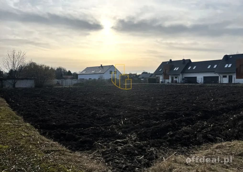 plot for sale in Żerniki Wrocławskie