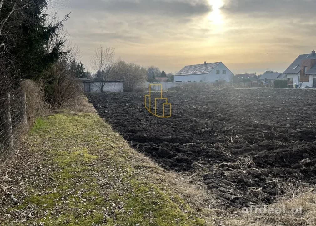 plot for sale in Żerniki Wrocławskie