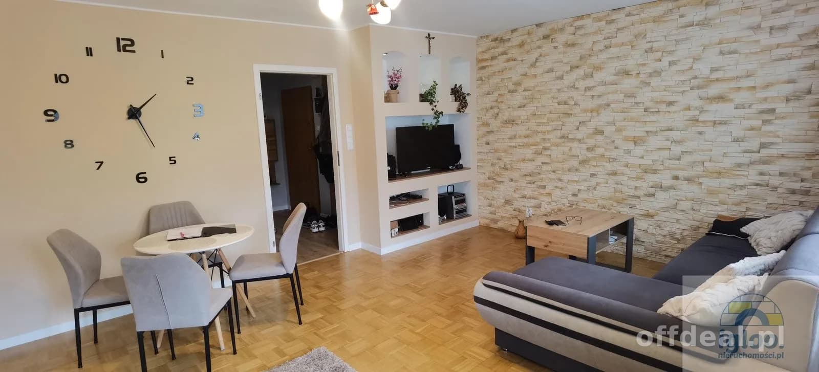 Pięknie urządzone 2-pokoje- 55m2 -1-piętro- balkon- os.Ślichowice II