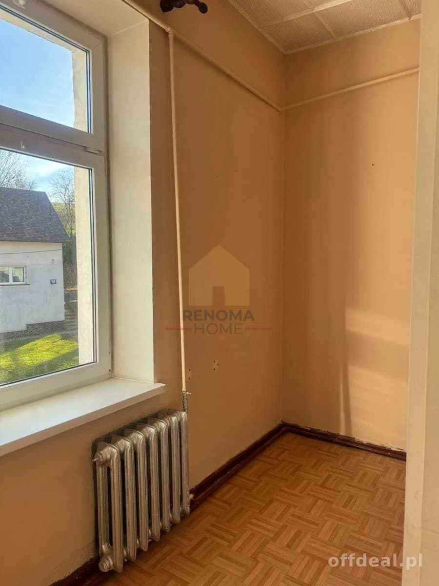 32m2 / 1 piętro do własnej aranżacji.