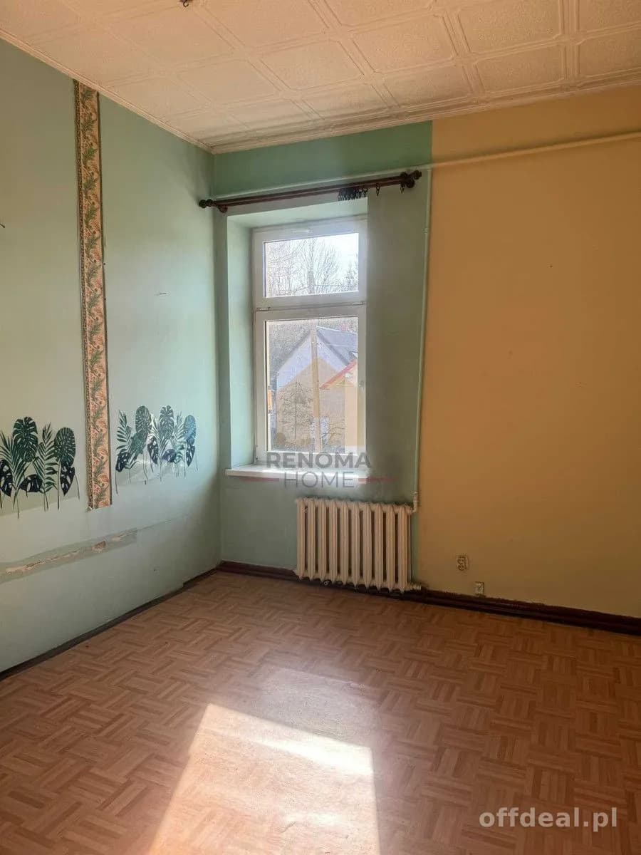 32m2 / 1 piętro do własnej aranżacji.