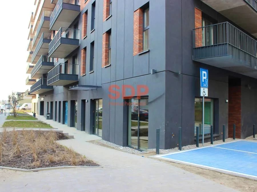 bien commercial à louer à Wrocław, Krzyki, Gaj | 74 m²