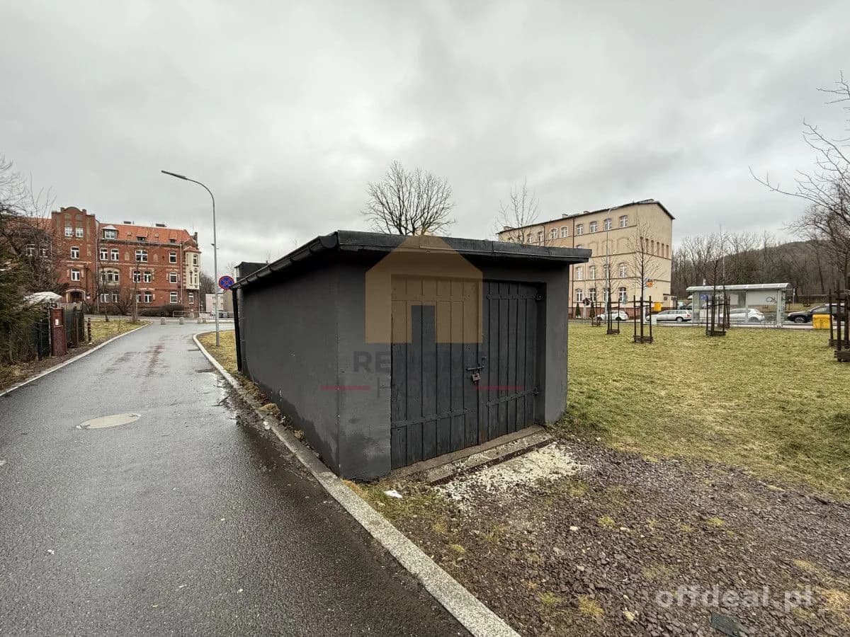1-room commercial property for sale in Wałbrzych, Sobięcin | 16.36 m²
