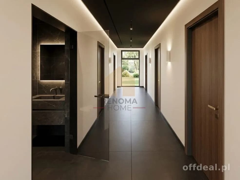 bien commercial à vendre à Strzegom | 8 pièces | 521,39 m²