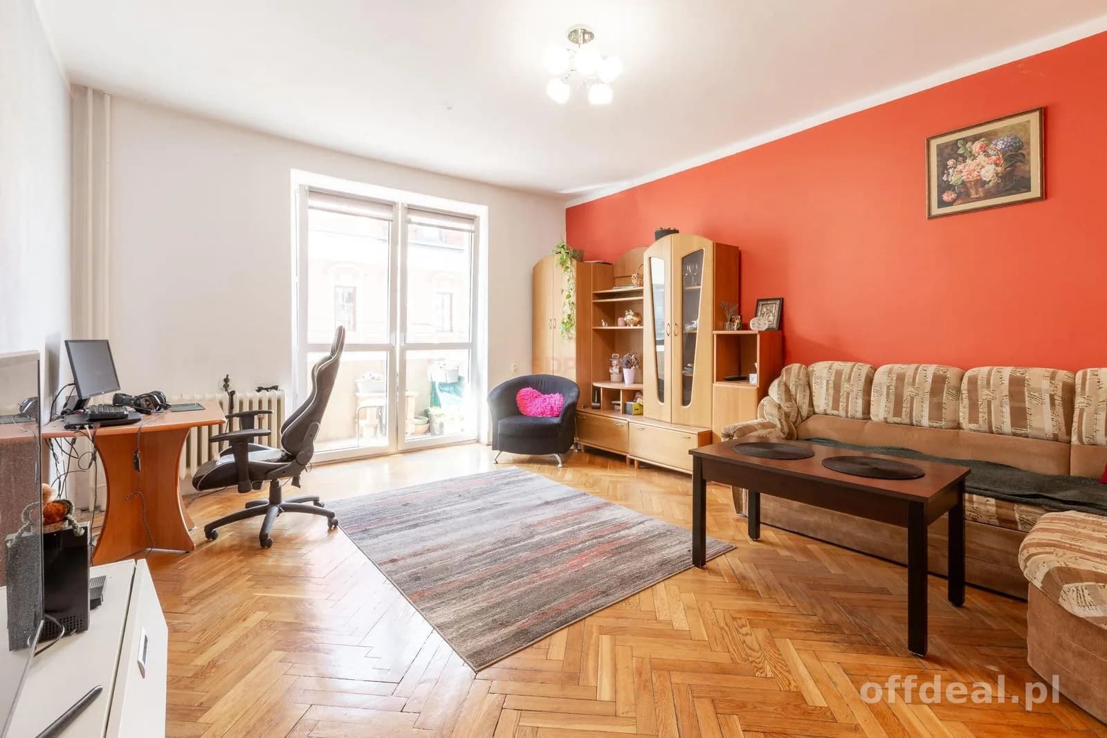 Kawalerka przy Rynku, os. kuchnia, balkon, piwnica