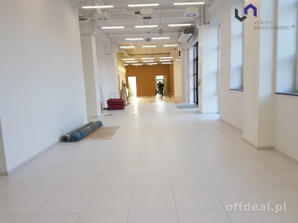 комерційна нерухомість в оренду у Katowice, Śródmieście | 280 m²