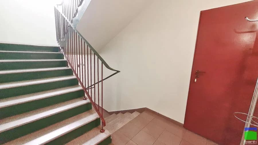 Górna - dom z warsztatem samochodowym