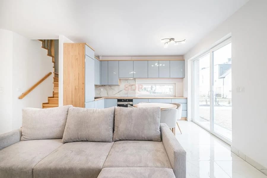 4-Zimmer Haus zur Miete in Kiełczówek | 117 m²