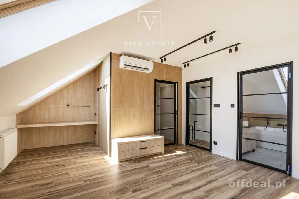 Designerski bliźniak gotowy do zamieszkania