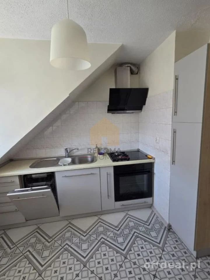2 pokoje/balkon
