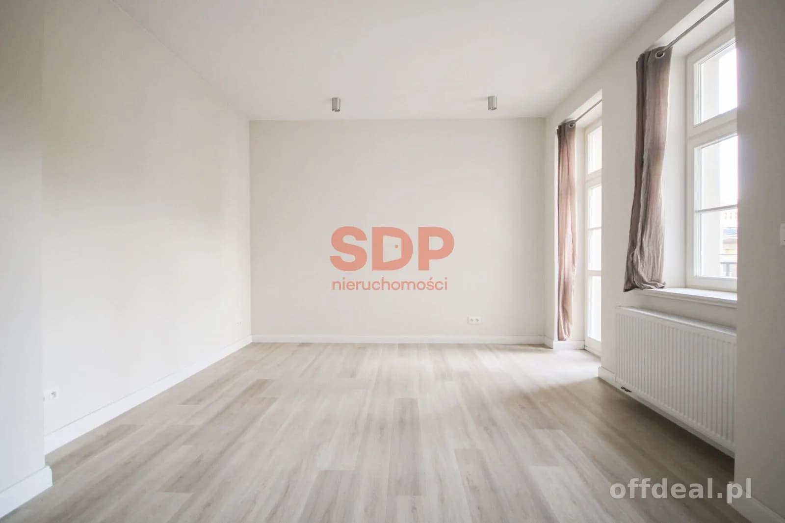 Przestronne mieszkanie w odnowionej kamienicy | Warszawska 35 | 52m2 | ENG
