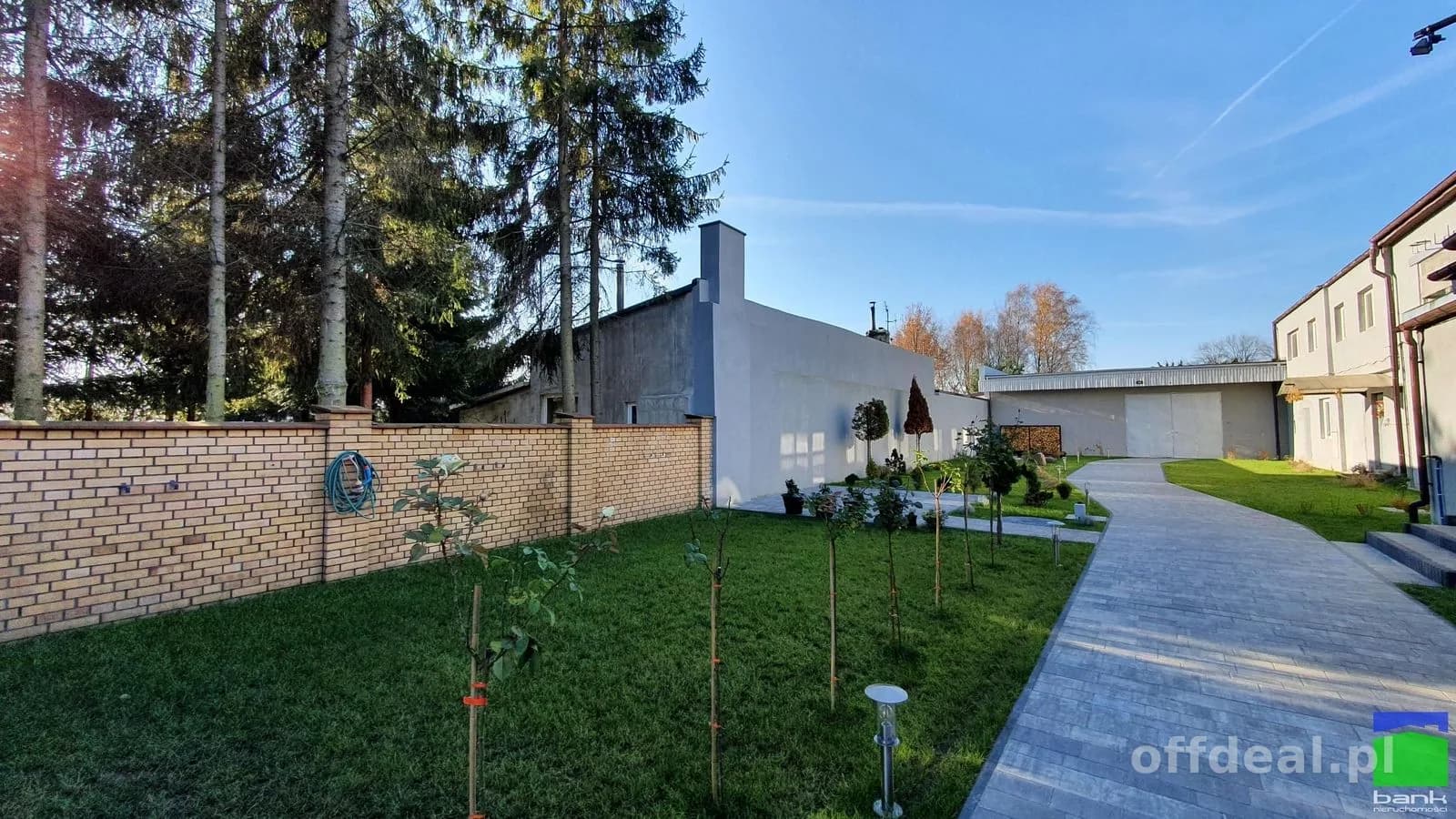 Polesie - dom z warsztatem samochodowym