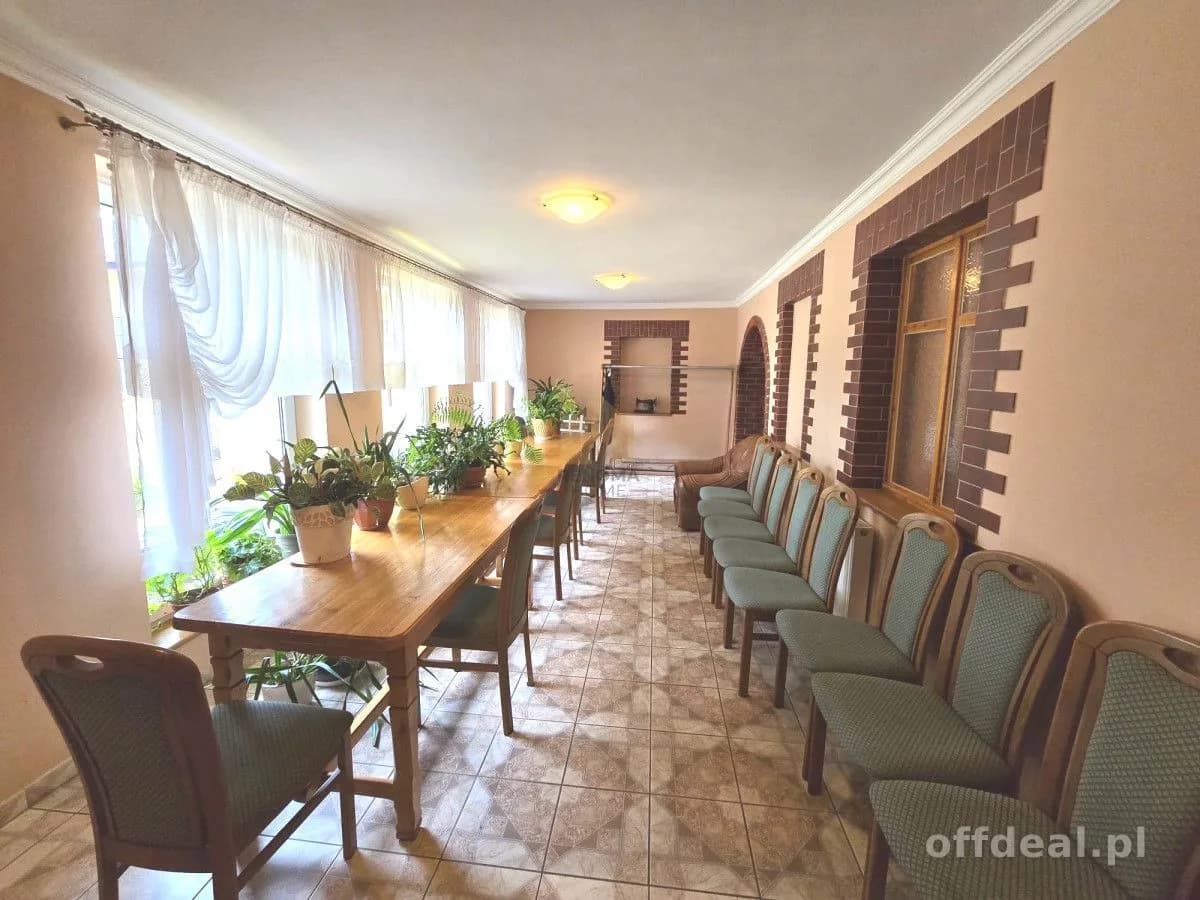 15-Zimmer Gewerbeimmobilie zum Verkauf in Wałbrzych, Rusinowa | 1.044 m²