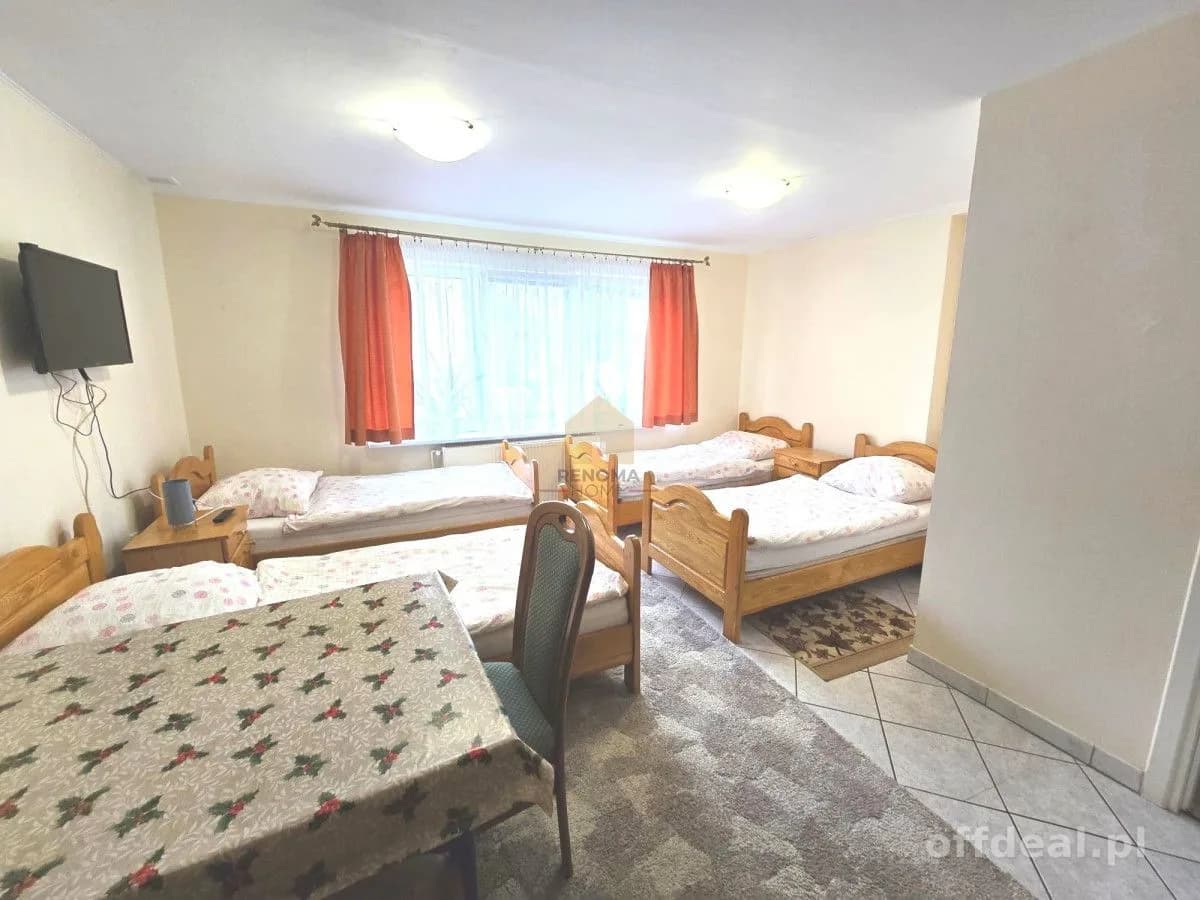 15-Zimmer Gewerbeimmobilie zum Verkauf in Wałbrzych, Rusinowa | 1.044 m²